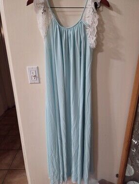 Vintage Light Blue Lace-Trim Maxi Night gown